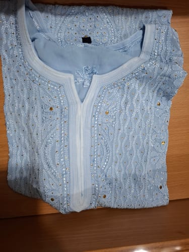 Customer photo review of Yusra Women's Lakhnavi Handcrafted Viscose Georgette Chikankari Kurti- HONC0268917