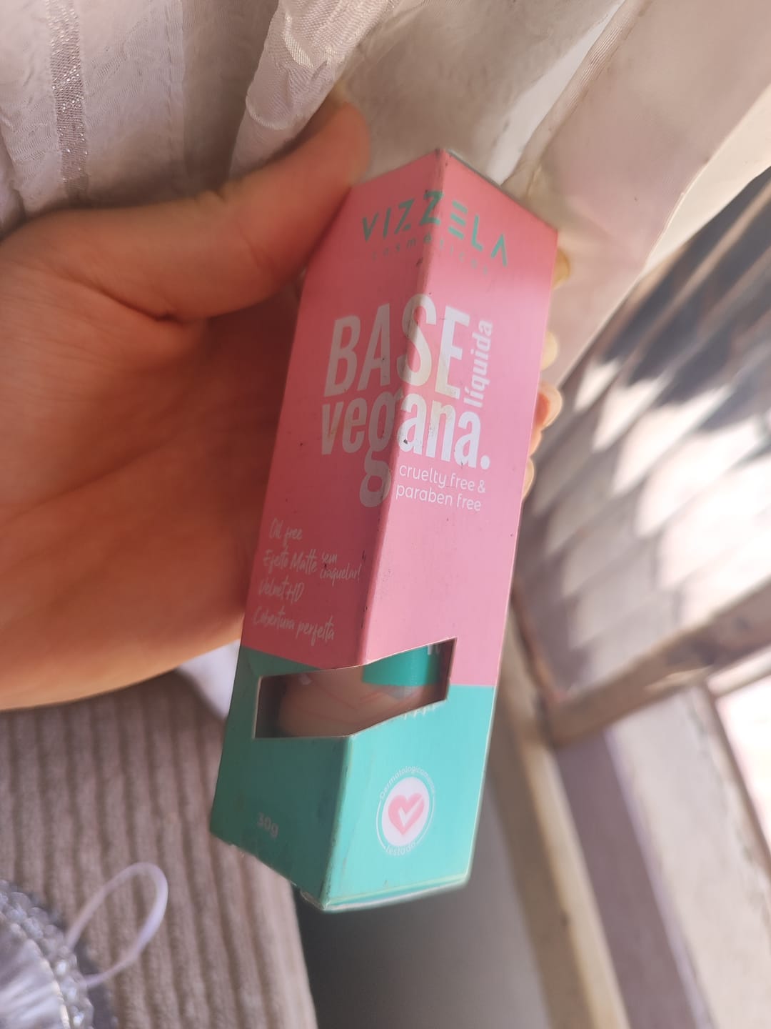 Customer photo review of Base Líquida Matte - Vizzela