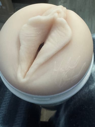 Customer photo review of Maitland Ward Fleshlight