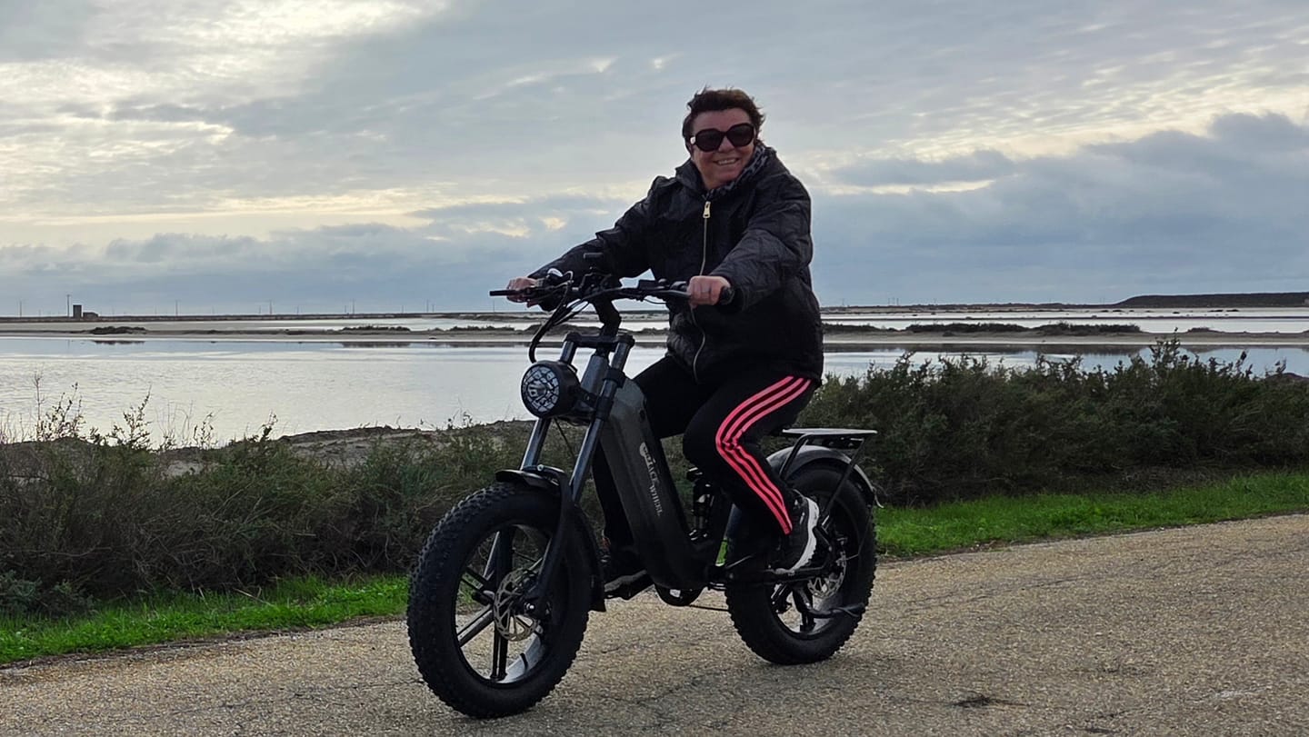 Customer photo review of CMACEWHEEL V20 750W 20" Fat Bike 960Wh Full Suspension E-bike with Torque Sensor 48V 20Ah Battery [Pre-Order]