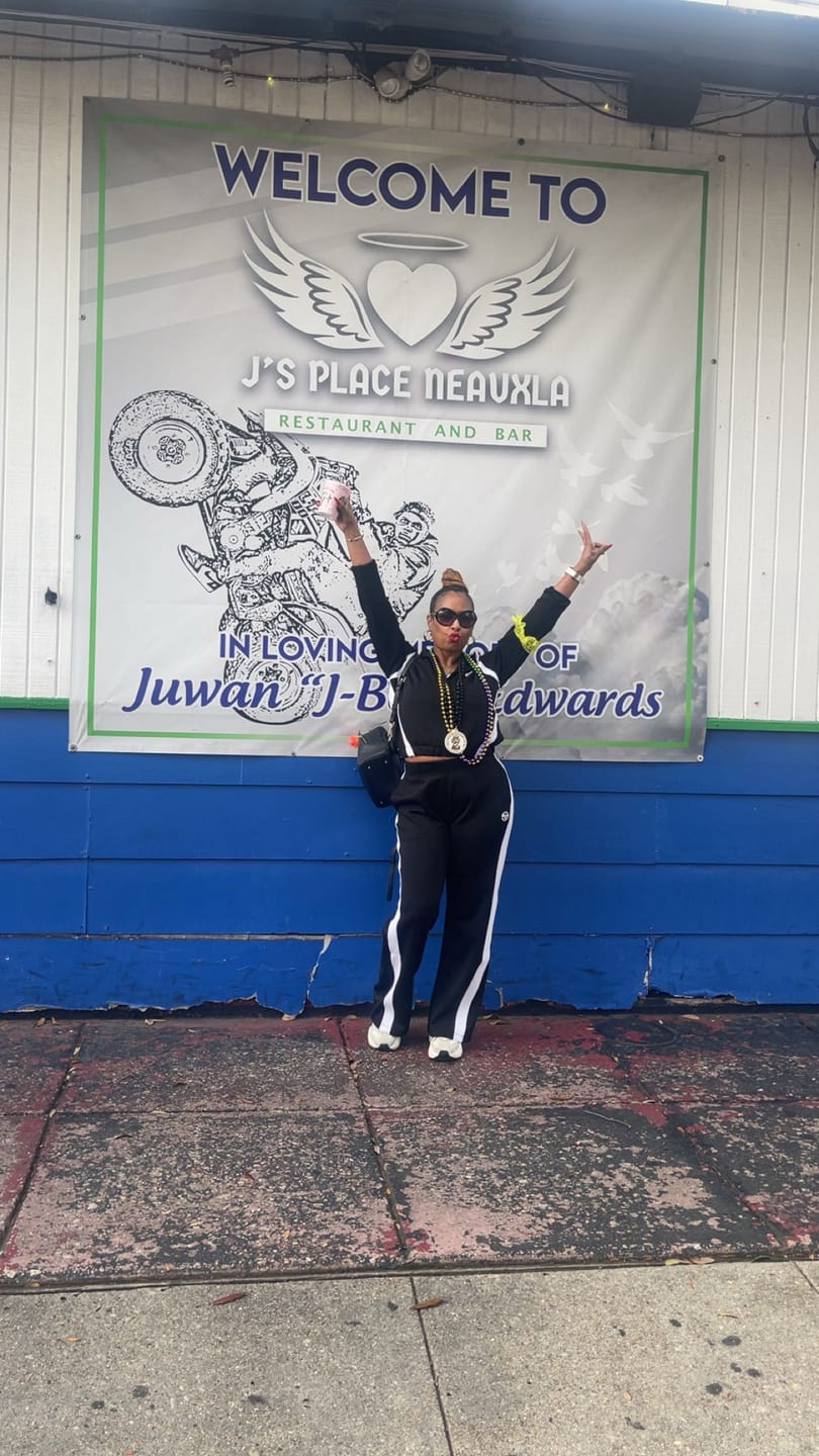Customer photo review of Anna Track Pant- Black Beauty