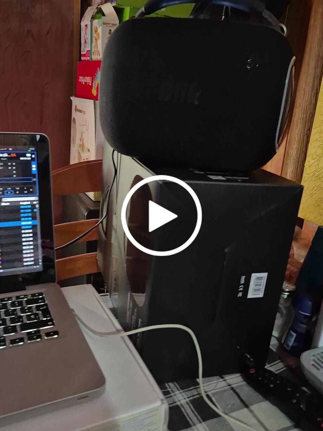 Customer video review of Parlante Bluetooth Portátil Blik Hypebox 100W IPX5 10 Hrs