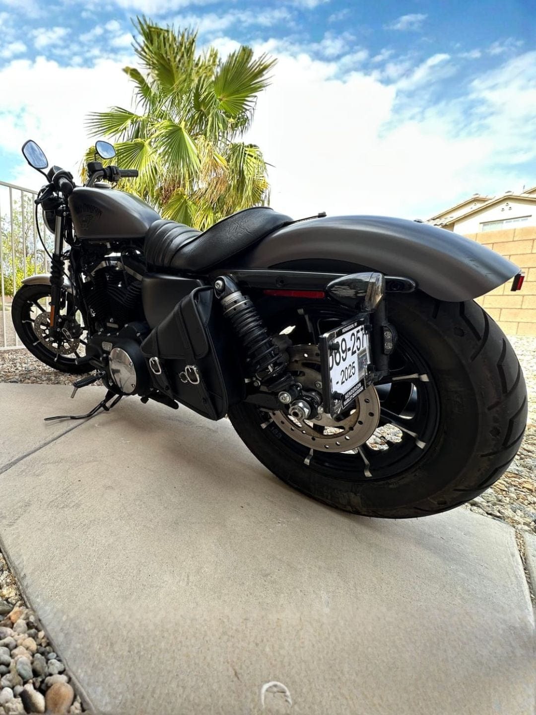Customer photo review of 3L - Crafted Harley Sportster Specific Motorcycle Swing Arm Bag