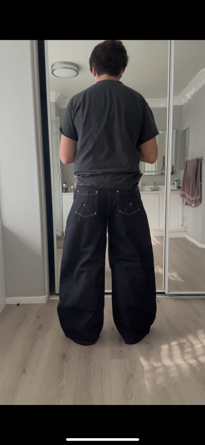 Customer photo review of Aelfric Eden Baggy Barrel Rivet Raw Jeans