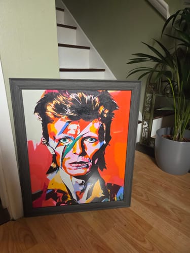 Customer photo review of Iconic Bowie