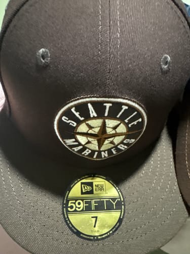 Customer photo review of 59FIFTY Seattle Mariners Cooperstown Cold Brew Burnt Wood Walnut Fitted