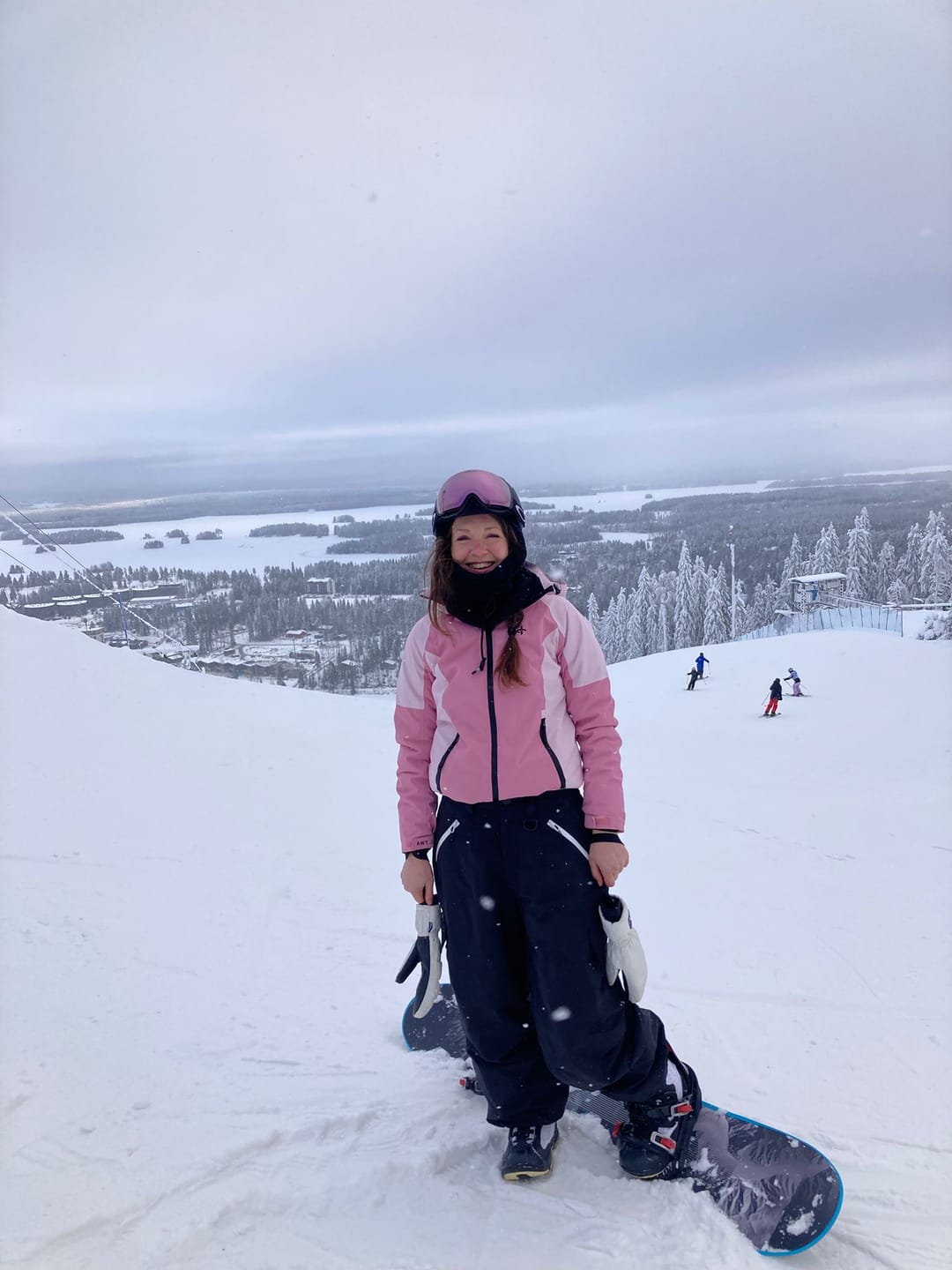 Customer photo review of Women's Beige Baggy Wear-resistant Waterproof Snow Pants