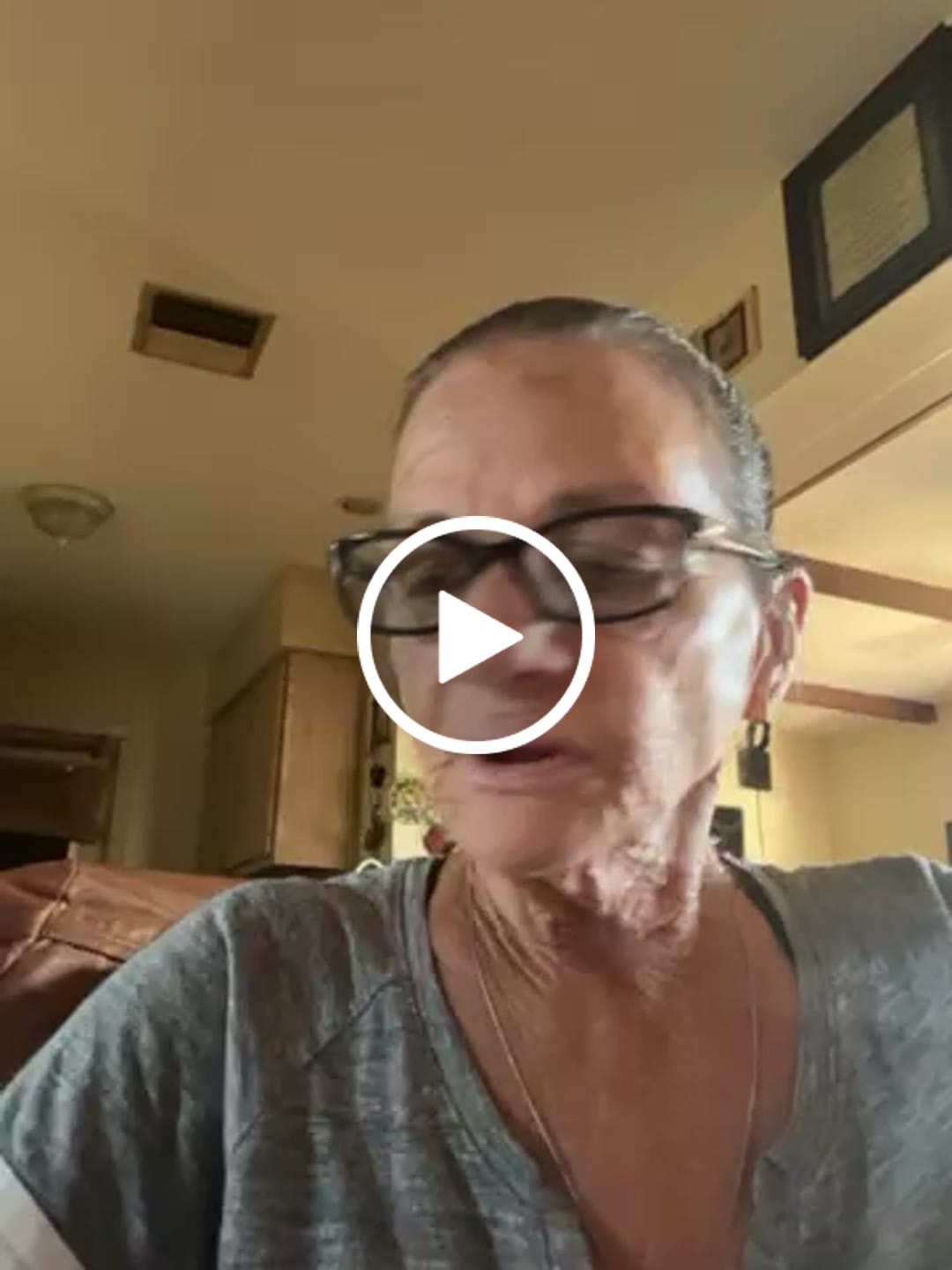 Customer video review of Plant Care Kit for Indoor Plants