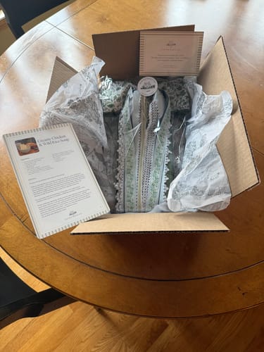 Customer photo review of Toile de Jardin Wreath Ribbon