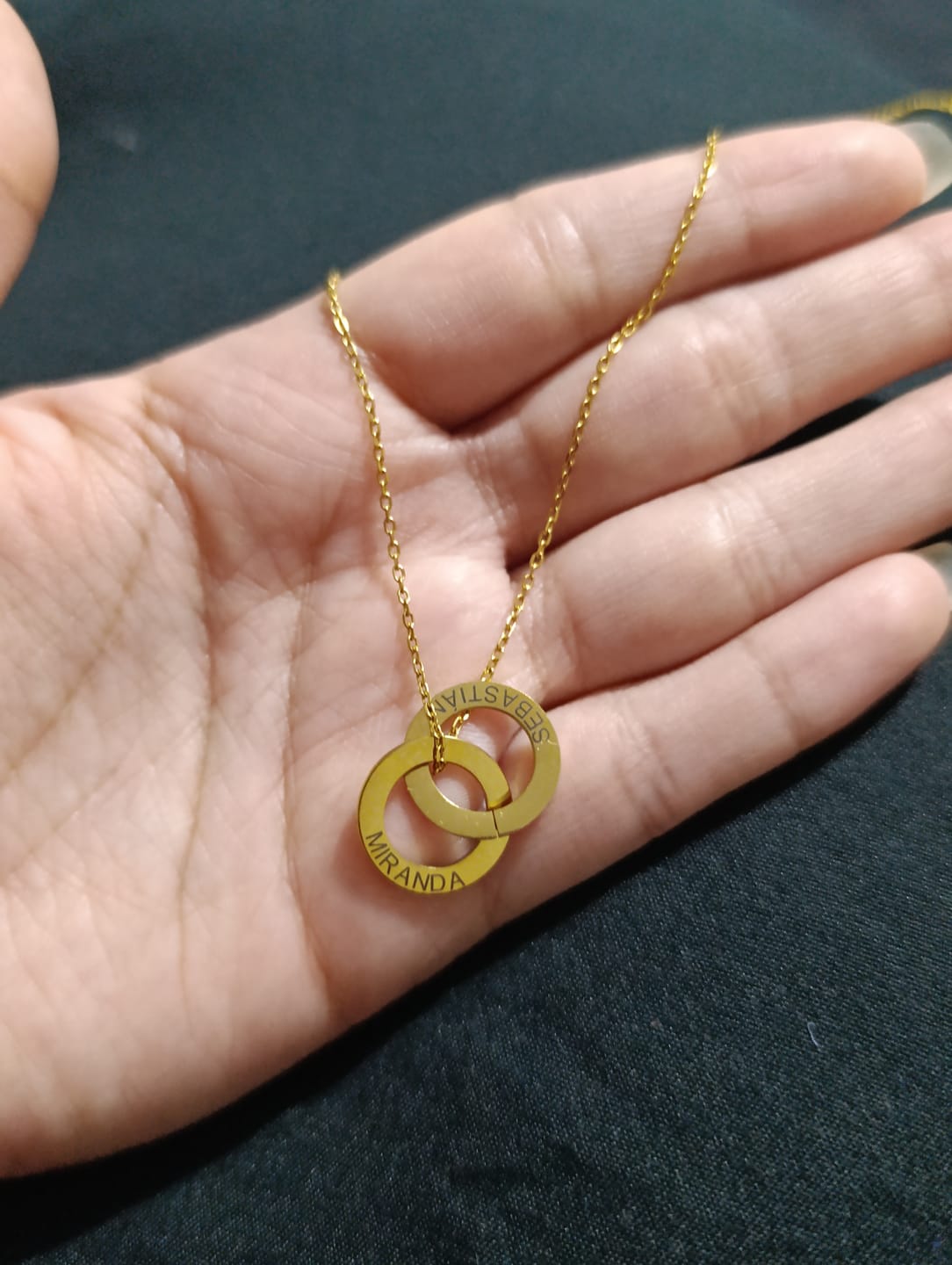 Customer photo review of Collar Amity - Personalizado