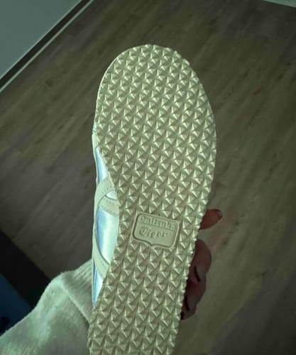 Customer photo review of Onitsuka Tiger MEXICO 66 Silver Off White