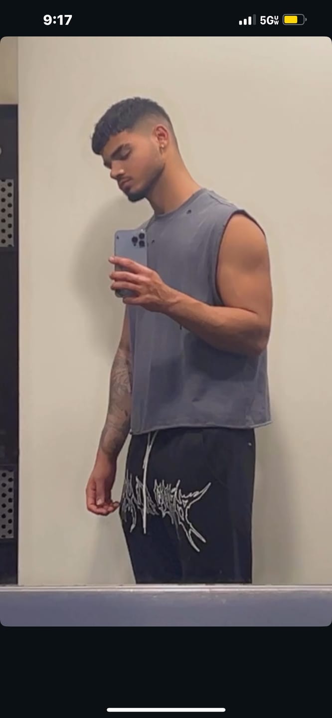 Customer photo review of 3022 - Anarchy Cropped Tanks