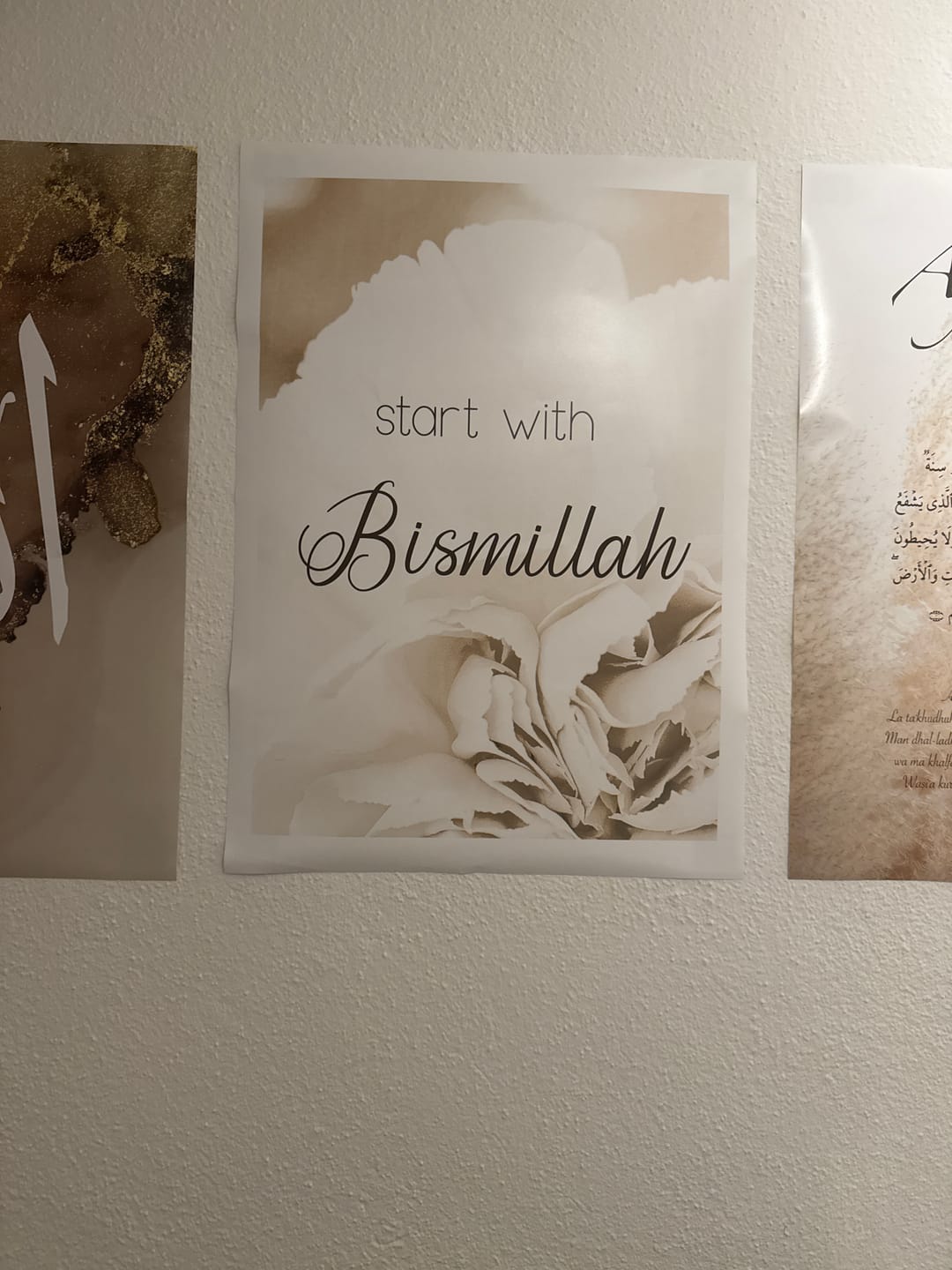 Customer photo review of Start with Bismillah - rosa, weiß oder beige - Poster