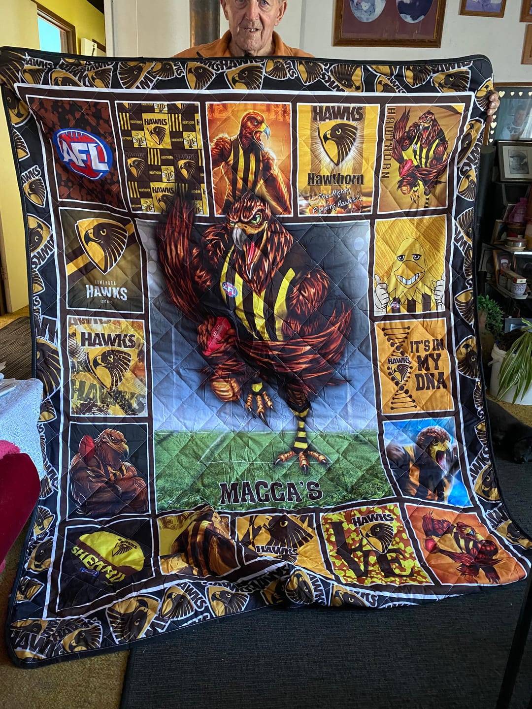 Customer photo review of Hawthorn Football Club Quilt Blanket Afl Quilt Blanket Mascot Personalized LT10