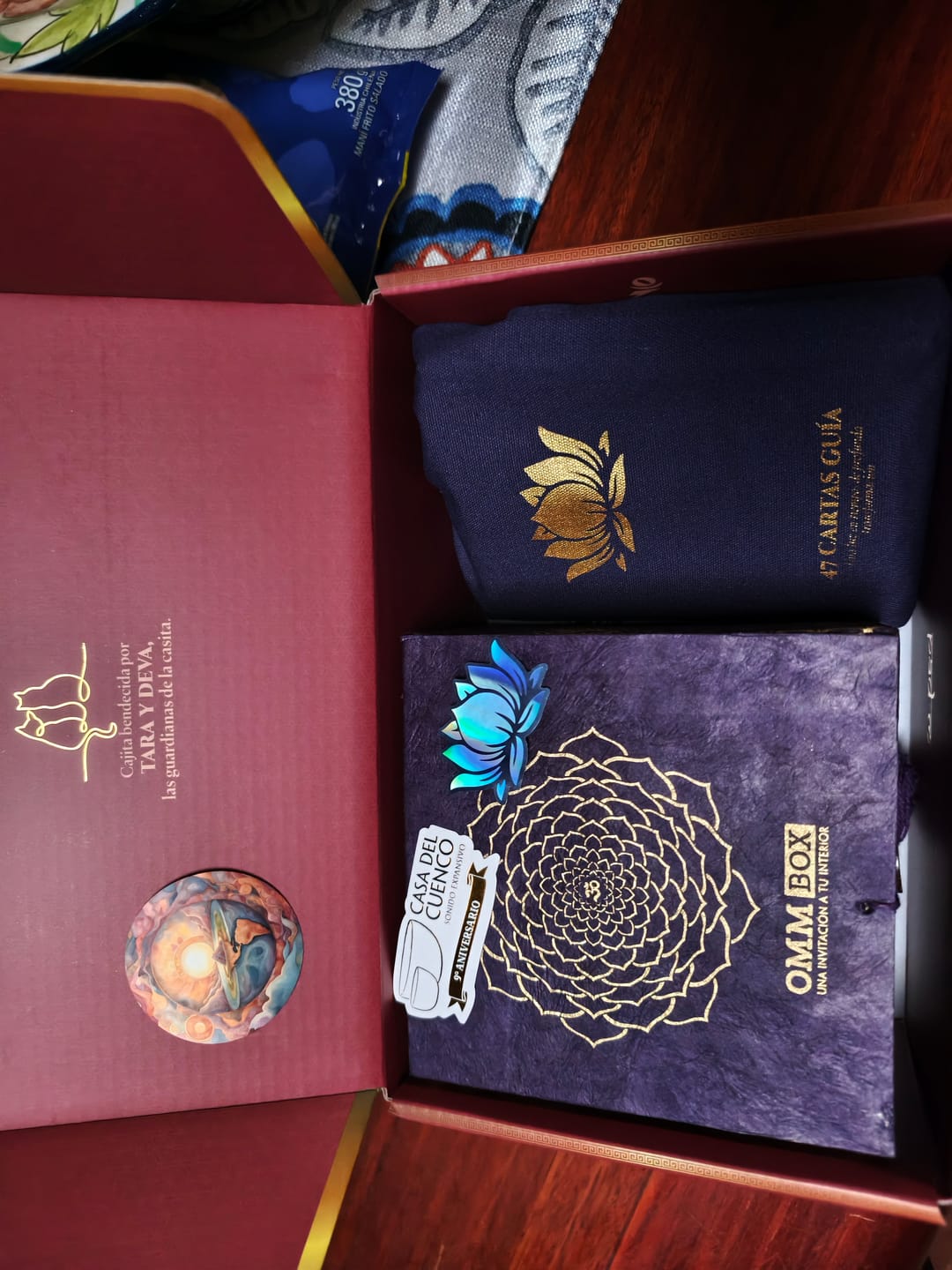 Customer photo review of El Gran Despertar: La Era Dorada ✨🌌💛 - Mazo Guía de 47 cartas