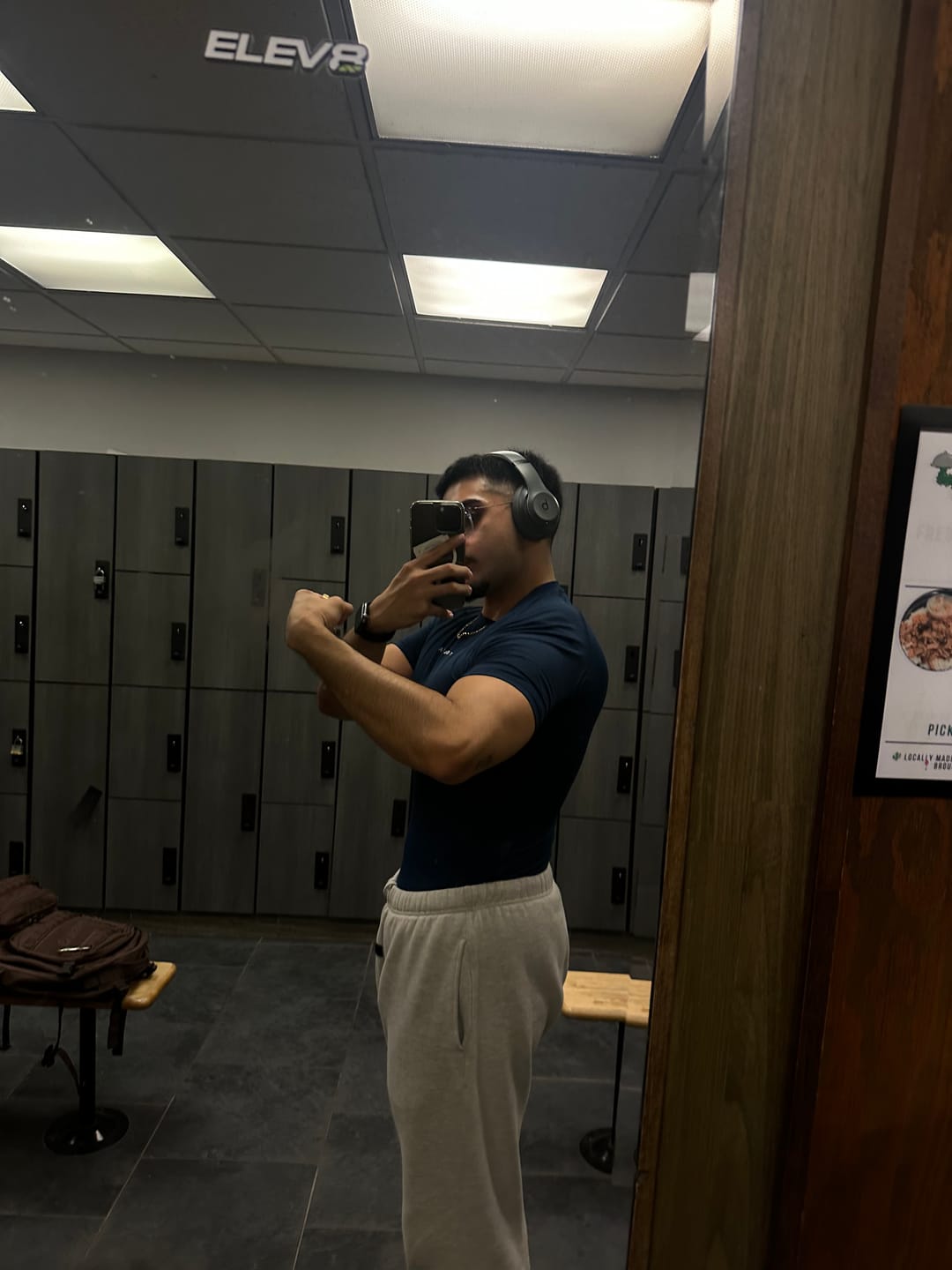 Customer photo review of 4193 - Classic Compression Tees