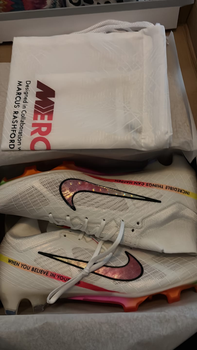 Customer photo review of Superfly 9 Elite FG x Marcus Rashford Blanc/Rose