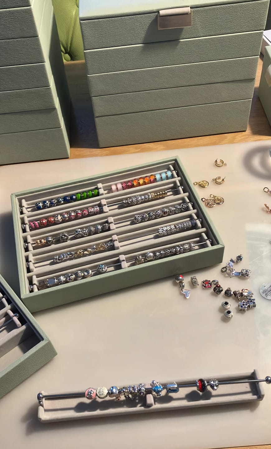 Customer photo review of Stackers XL Charm Bar Grijs