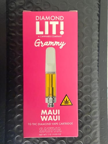 Customer photo review of LIT! THC DIAMOND DISPOSABLE VAPE PEN,  3G MAUI WAUI SATIVA