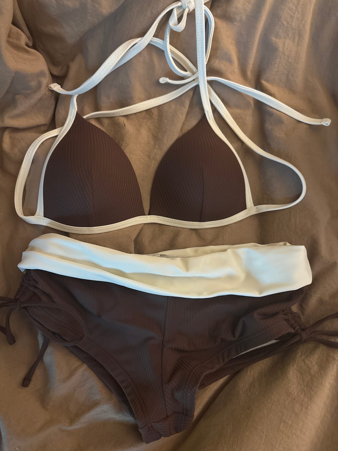 Customer photo review of Seamolly Y2K Ribbed Molded Cups Support Cinched Foldover Boyshorts Bikini Set