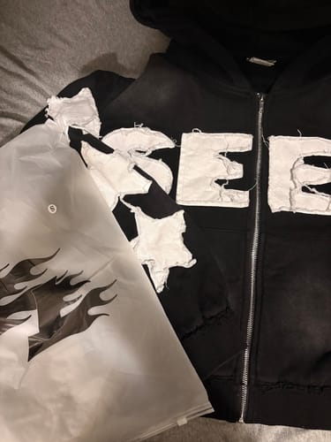 Customer photo review of SEEK ZIPUP