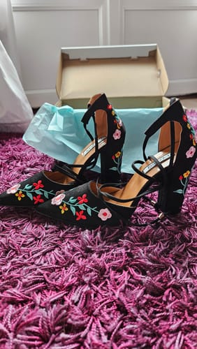 Customer photo review of Anna