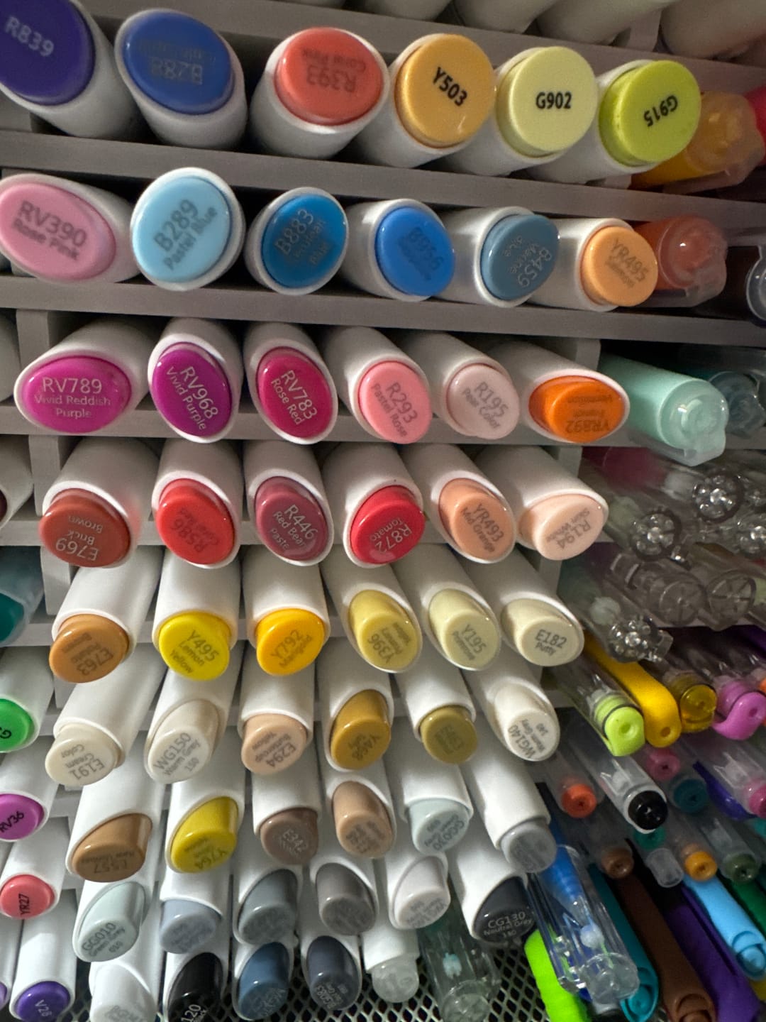 Customer photo review of Ohuhu Kaala B Dual Tips Alcohol Art Markers, Slim Broad & Mini Brush
