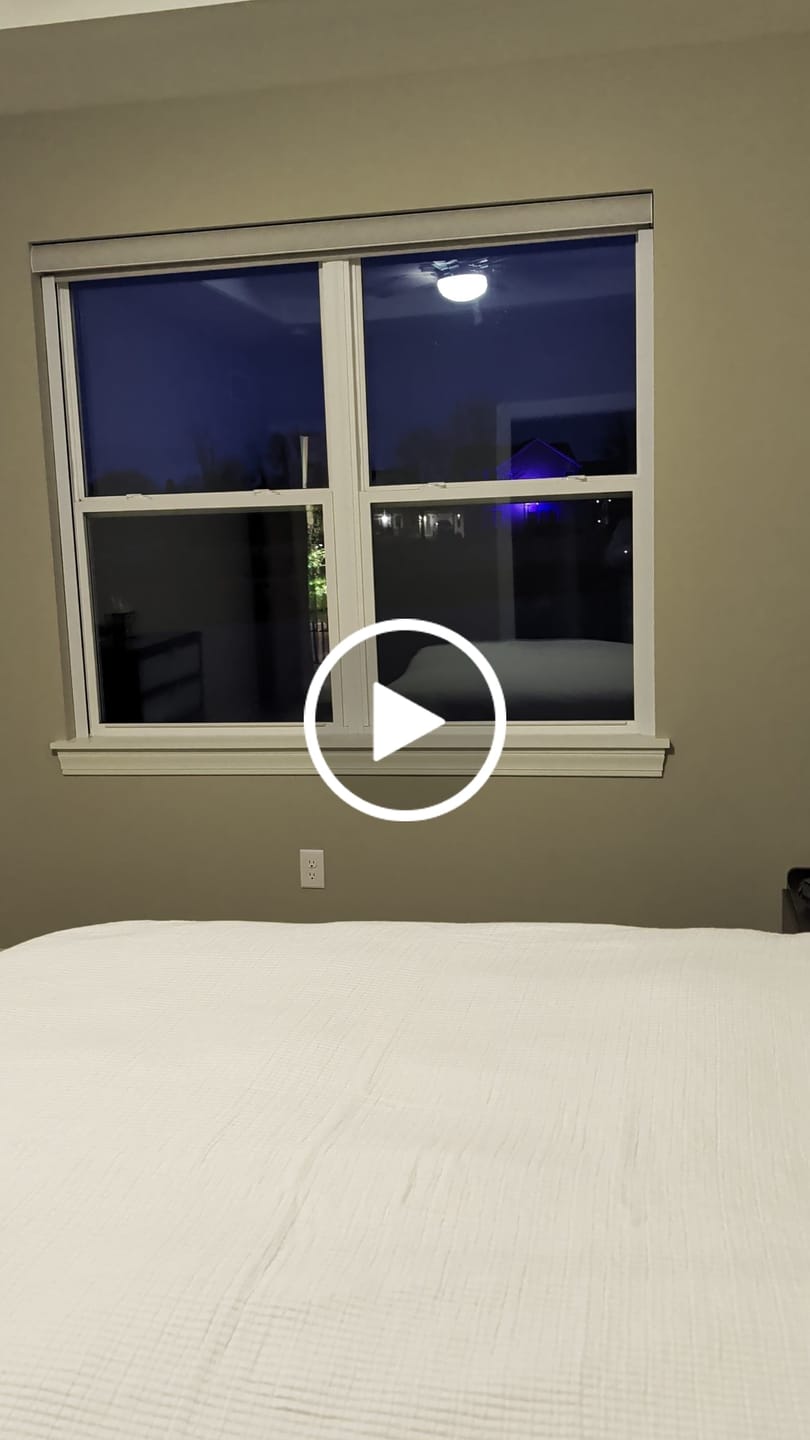 Customer video review of SmartWings Motorized Roller Shades 100% Blackout Safari