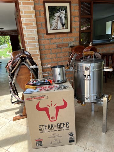 Customer photo review of Barril Asador/Ahumador 360° – Sabor Perfecto + Dispensador de licor 🎁