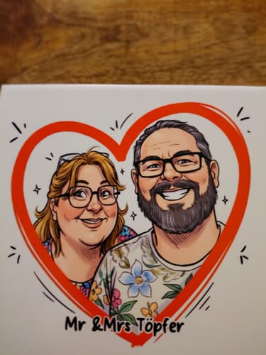 Customer photo review of Vrolijke Karikatuur Hart Tegel – Jouw Foto als Expressieve Karikatuur