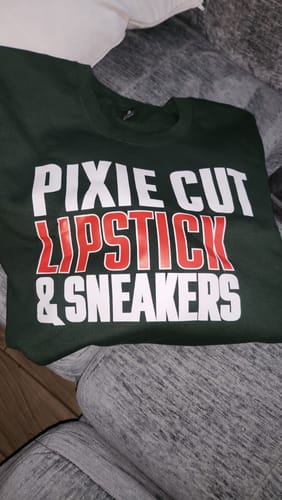 Customer photo review of Pixie Cut, Lipsitck, & Sneakers (grn)