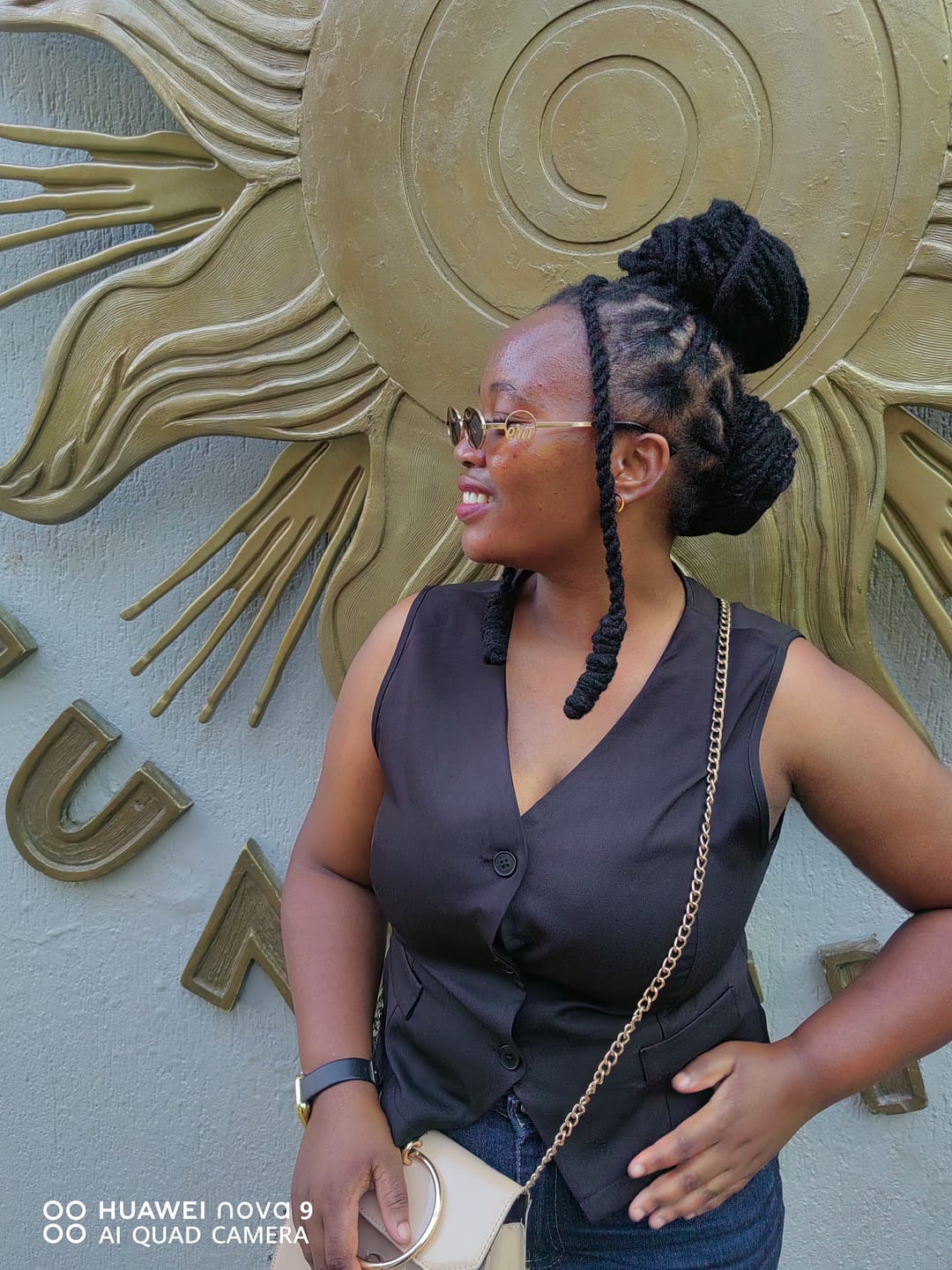 Customer photo review of Muse Logo Sunglasses – Gold Edition