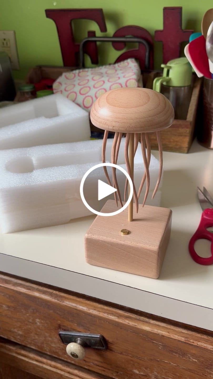 Customer video review of MarinerPoet™ Handcrafted Wooden Jellyfish Automaton