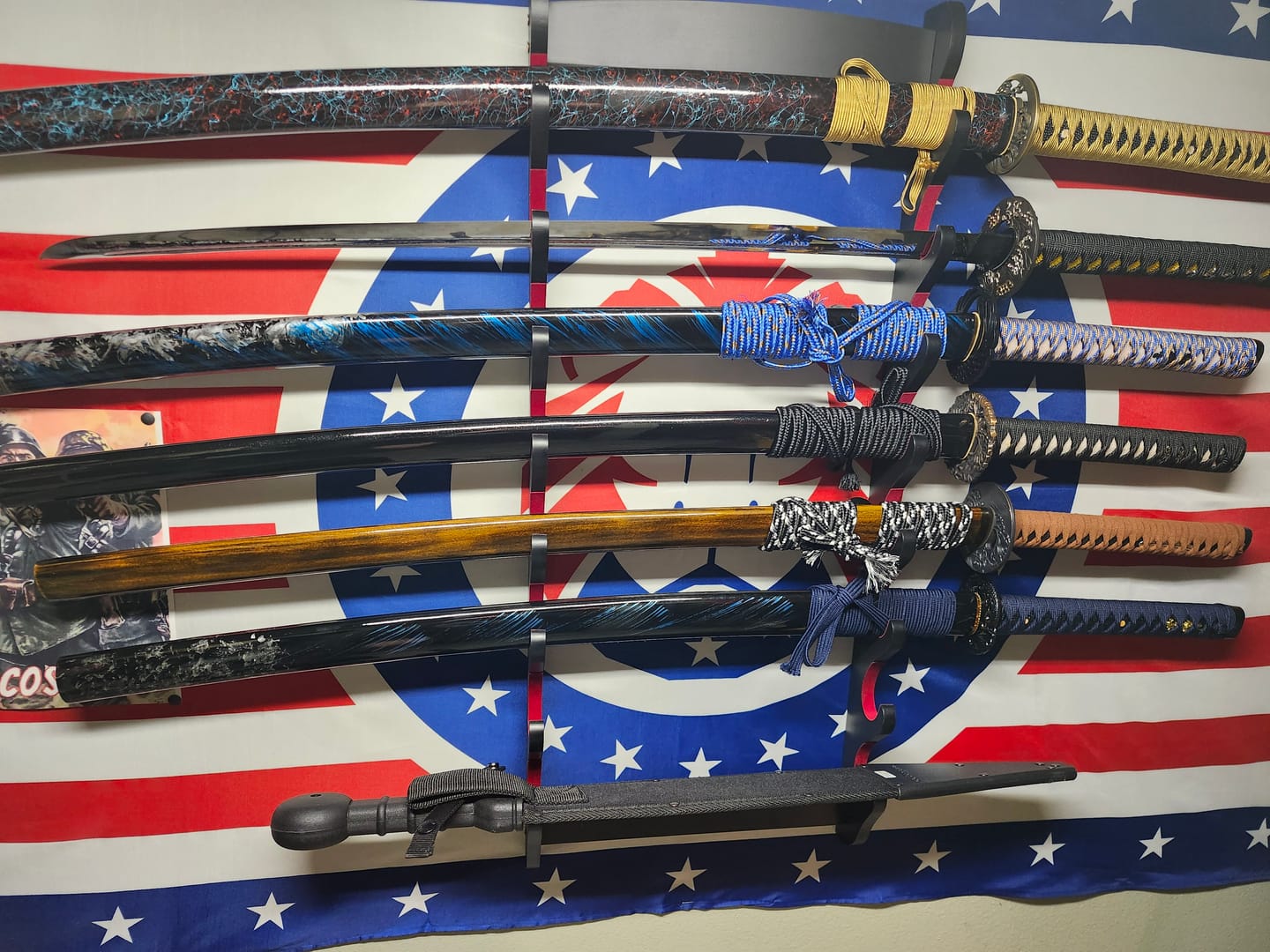 Customer photo review of The Doragon suparo Handmade Katana Extra Sharp Spring Steel Unokubi-Zukuri