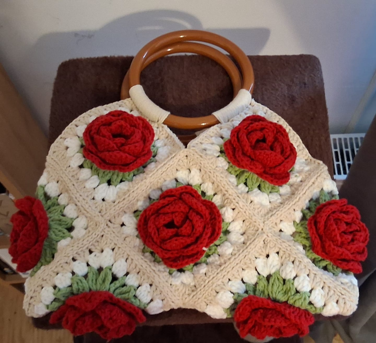Customer photo review of 1980 Rose Handbag Crochet DIY KIT