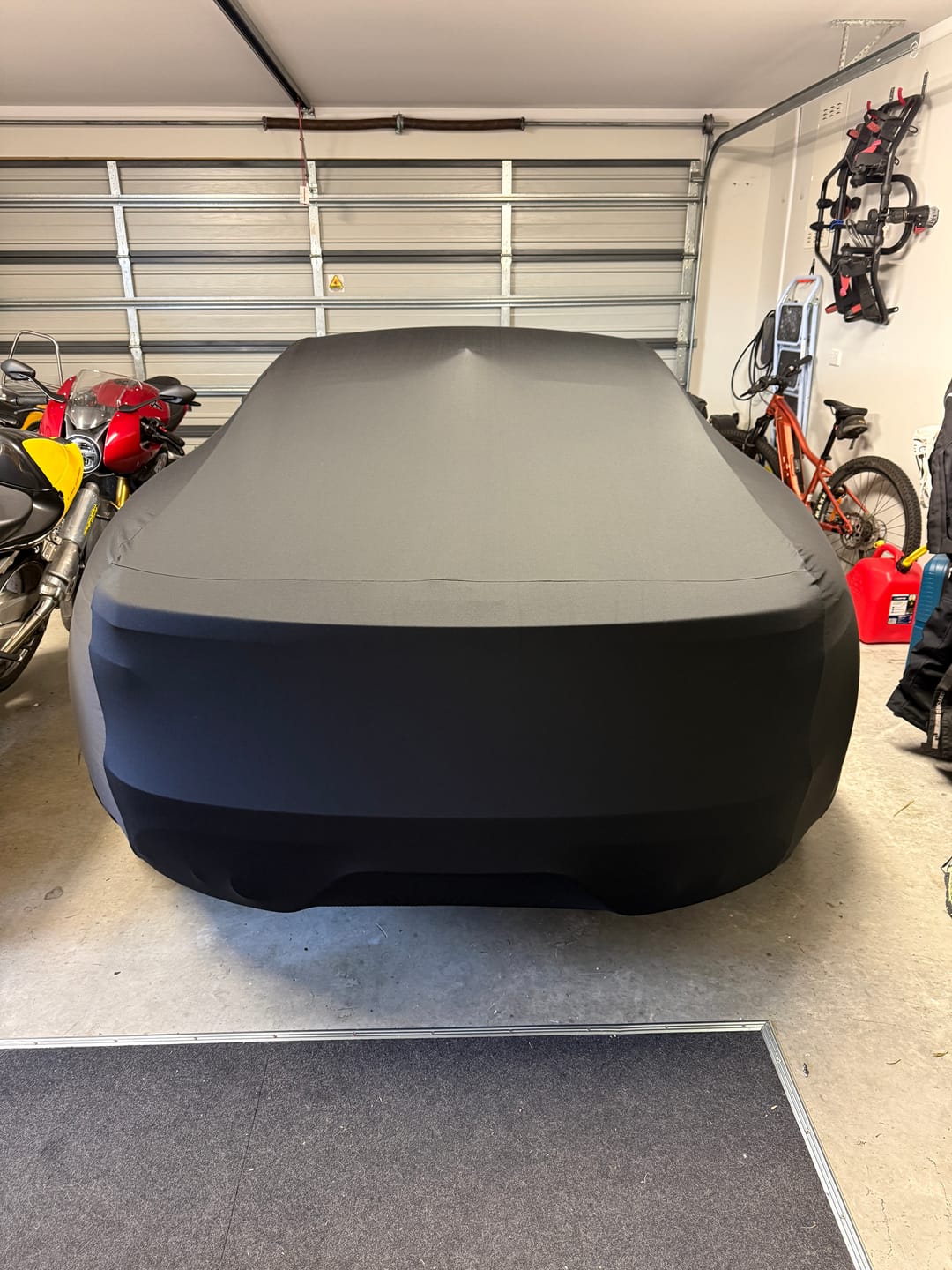 Customer photo review of 2013-2024 Jaguar F-Type 2 mirrors Purfit Indoor Custom Car Cover