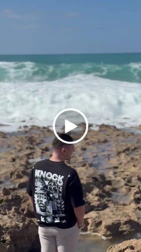 Customer video review of EMBRACE THE STRUGGLE OVERSIZED HEAVY TEE