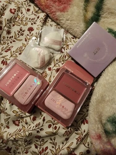 Customer photo review of JUDYDOLL Glow Blush Balm