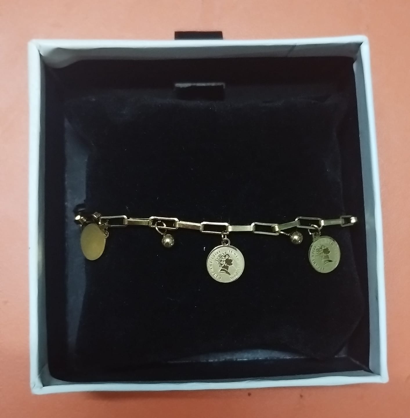 Customer photo review of Blizabeth Bracelet