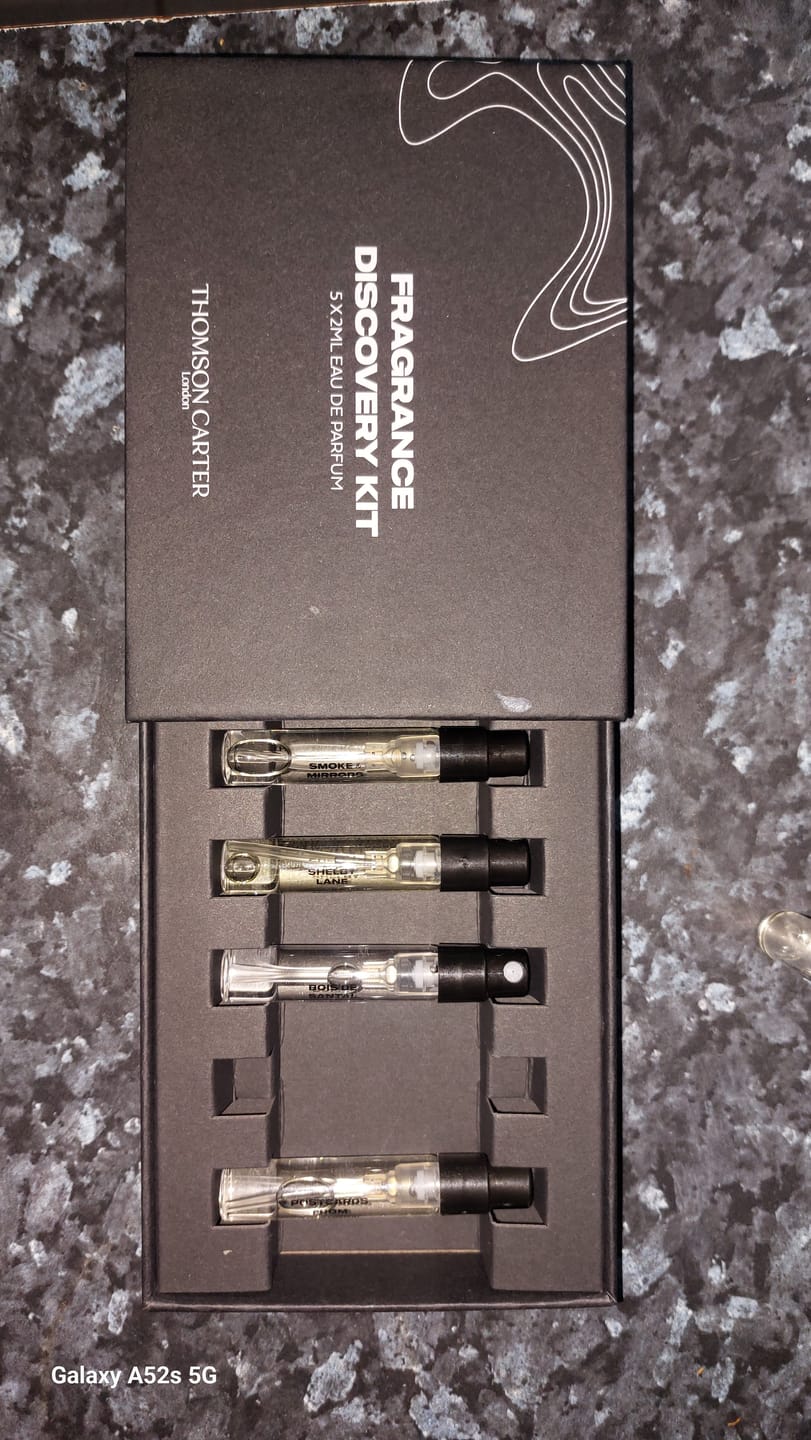 Customer photo review of Fragrance Discovery Kit | 5x 2ml | Eau de Parfum