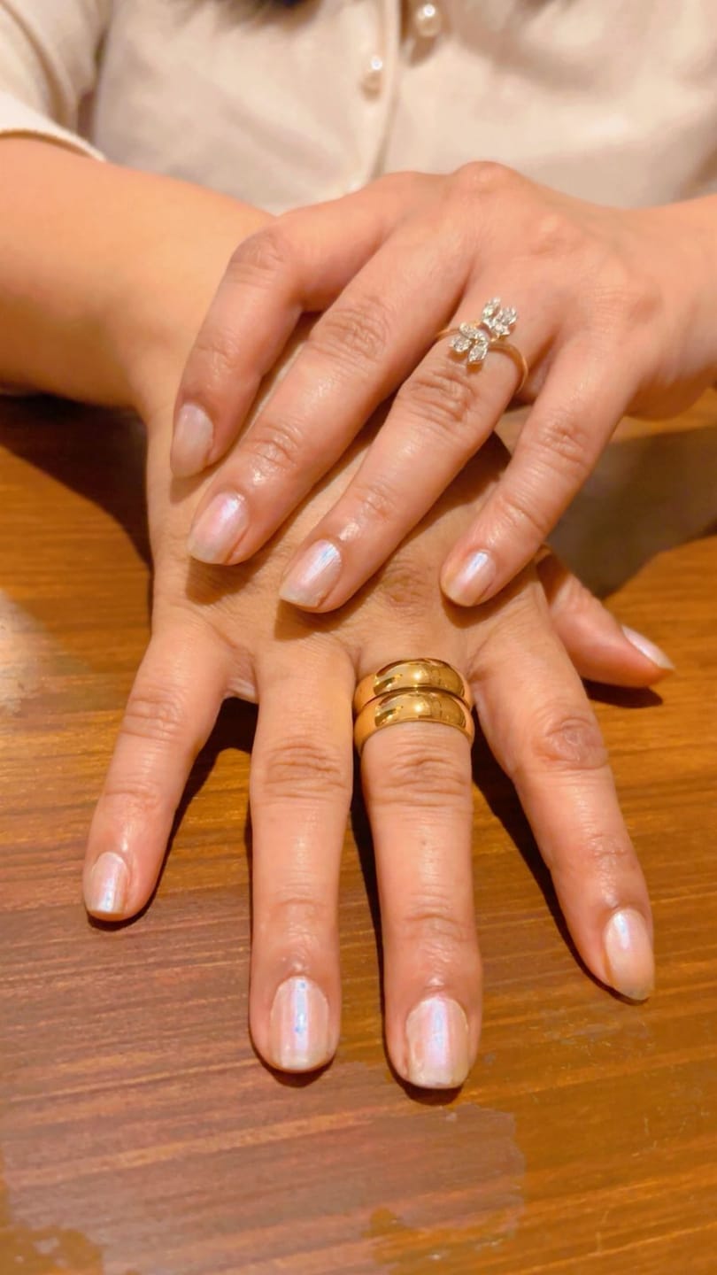 Customer photo review of Lustre Band Classic Ring