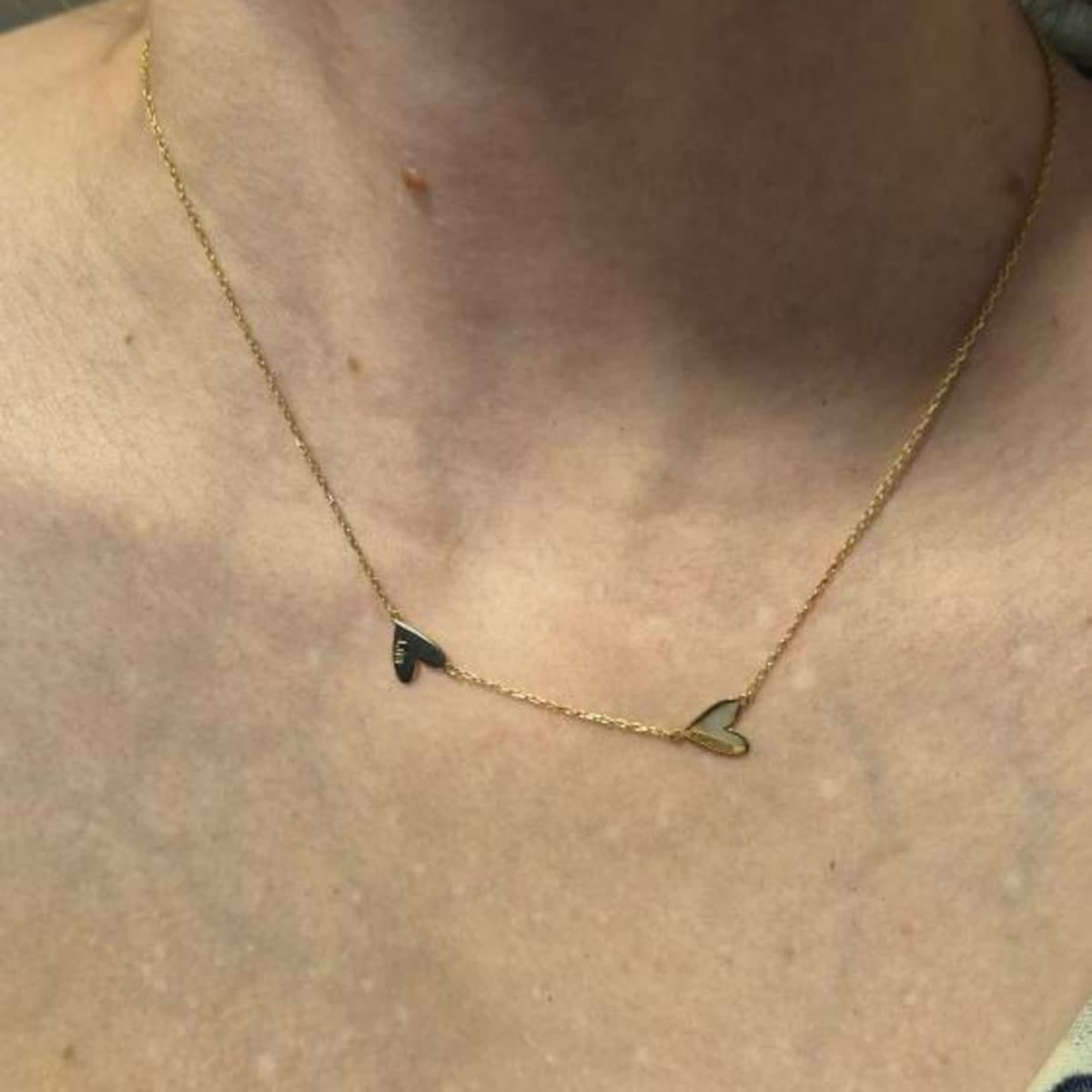 Customer photo review of Colar em Coração Gravado Personalizado