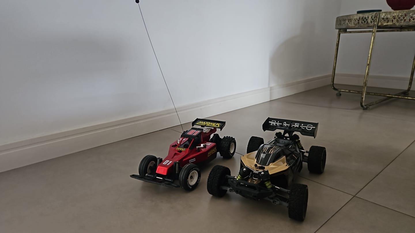 Customer photo review of Rlaarlo Storm Breaker 1/10 Carbon Fiber Brushless RTR 4WD Buggy | SBK10