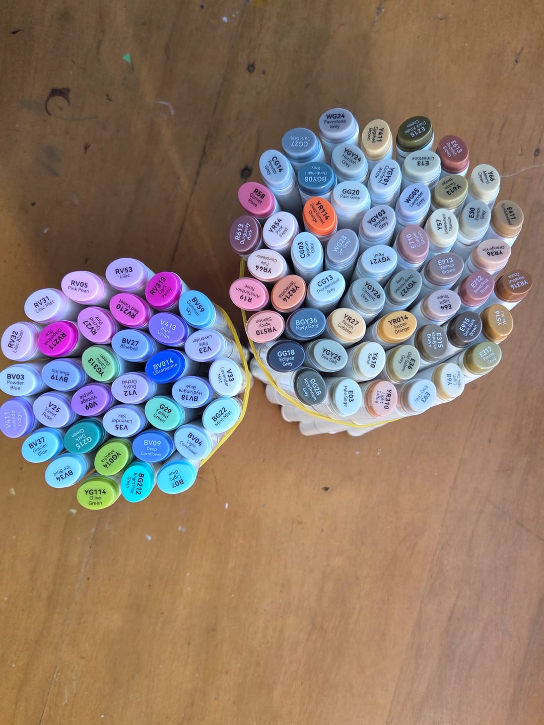 Customer photo review of Ohuhu Oahu 320 Colors Dual Tips Alcohol Art Markers, Fine & Chisel (New Color Codes)