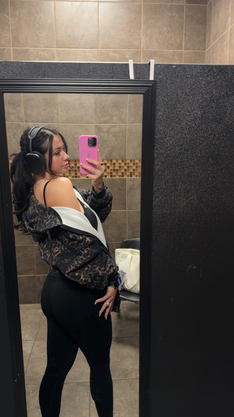 Customer photo review of W533 Flashback Zip Hoodie