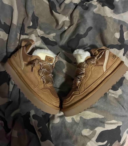 Customer photo review of UGG Lowmel "Chestnut"