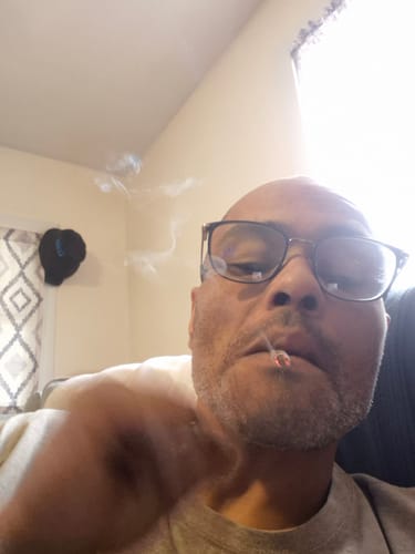 Customer photo review of Zour Stash Berry Blast HashHole