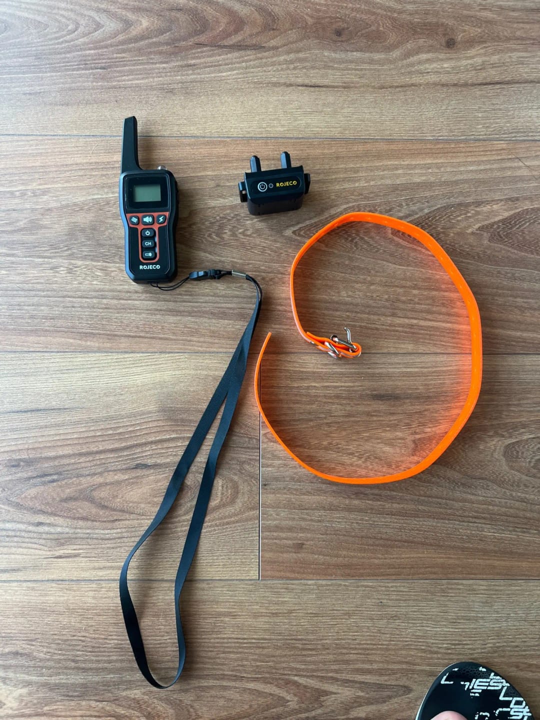 Customer photo review of 1000m Electric Dog Training Collar & Remote Control for Pet Training 
