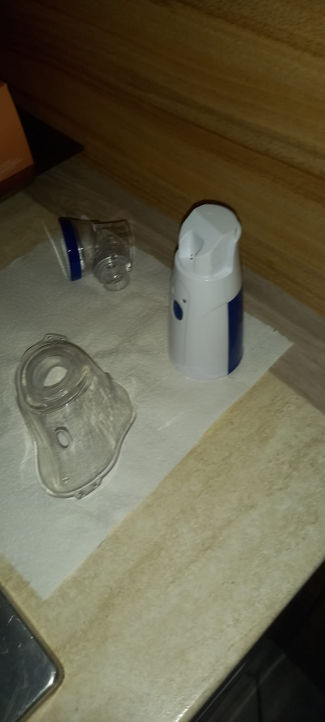 Customer photo review of Nebulizzatore Portatile Mesh | Silenzioso, Ricaricabile USB, Nebbia Ultra Fine, Maschere Incluse