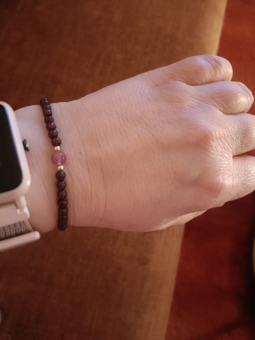Customer photo review of Rubin Armband - Perlen geschliffen